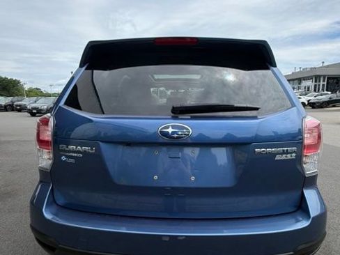Used 2017 Subaru Forester 2.5i Premium AWD/4WD image 6