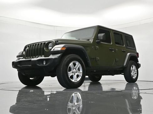 Used 2022 Jeep Wrangler Unlimited Sport AWD/4WD image 36