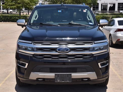 Used 2023 Ford Expedition Max Platinum AWD/4WD image 3