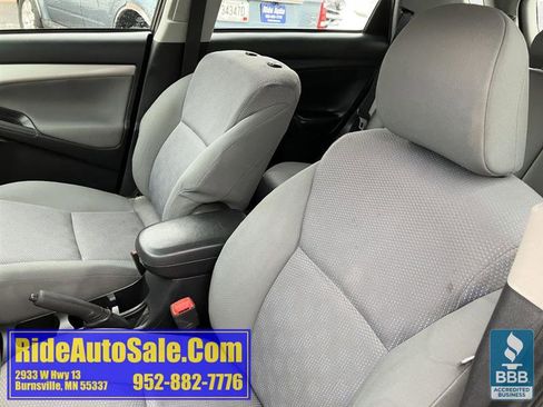 Used 2009 Toyota Matrix S image 24