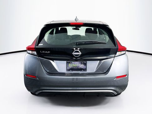 Used 2025 Nissan Leaf S image 7