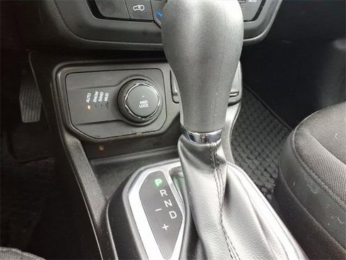 Used 2023 Jeep Renegade Altitude w/ Sun/Sound Group image 22