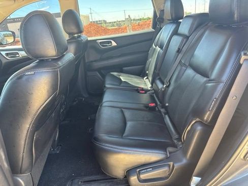 Used 2020 Nissan Pathfinder SL AWD/4WD image 13