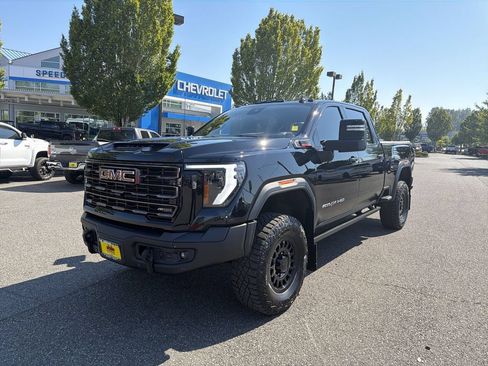 Certified 2025 GMC Sierra 2500 AT4X w/ AT4X AEV Edition AWD/4WD image 5