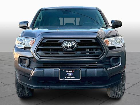 Used 2019 Toyota Tacoma SR image 4