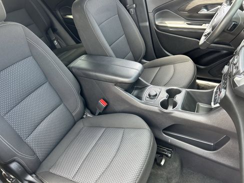 Certified 2024 GMC Terrain SLE FWD image 11