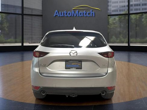 Used 2019 MAZDA CX-5 Touring image 9