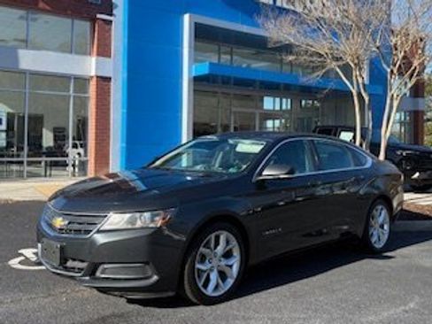 Used 2015 Chevrolet Impala LT image 1