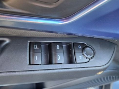 New 2026 Chevrolet Equinox EV LT image 19