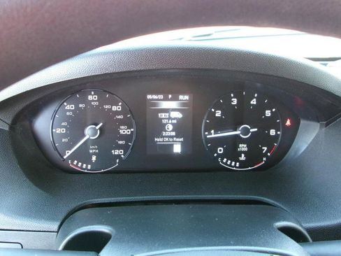 Used 2025 RAM ProMaster 2500 FWD image 12