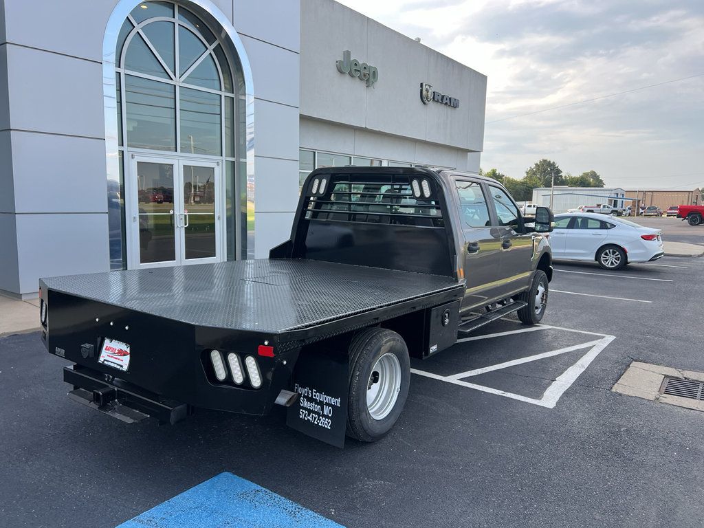 Used 2022 Ford F350 XL w/ Power Equipment Group AWD/4WD image 9