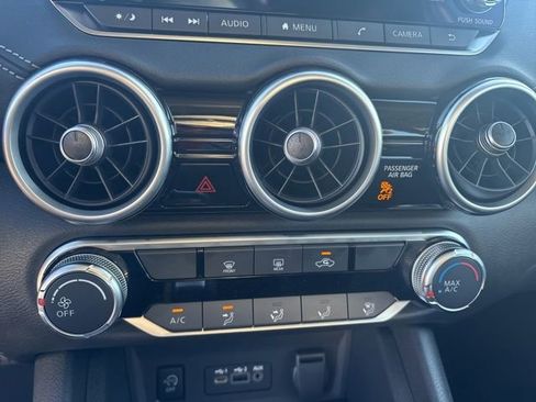 Used 2025 Nissan Sentra SV image 38