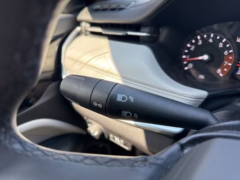 Used 2025 Jeep Compass Limited image 14