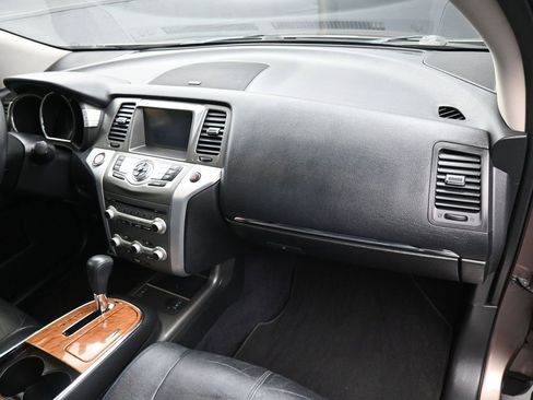 Used 2014 Nissan Murano LE w/ Platinum Edition Package image 16