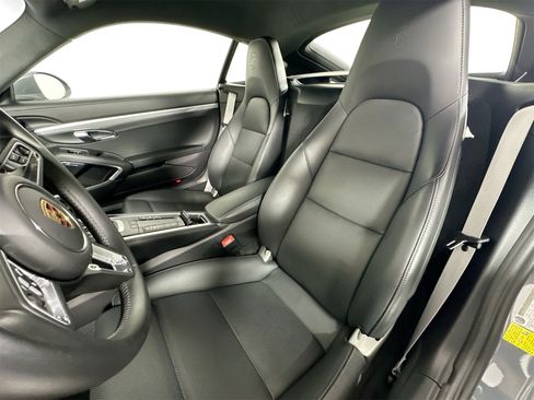 Certified 2025 Porsche 718 Cayman GT4 image 5