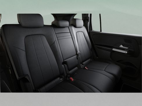 Certified 2026 Mercedes-Benz GLB 250 image 39