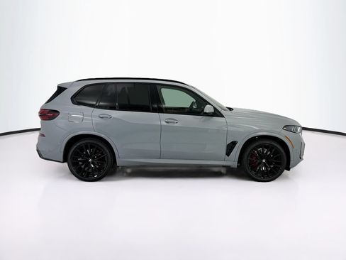 New 2026 BMW X5 xDrive40i w/ M Sport Package AWD/4WD image 4
