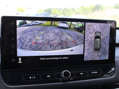 Used 2025 Mitsubishi Outlander SE AWD/4WD image 14