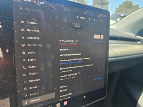 Used 2022 Tesla Model Y Performance AWD/4WD image 29