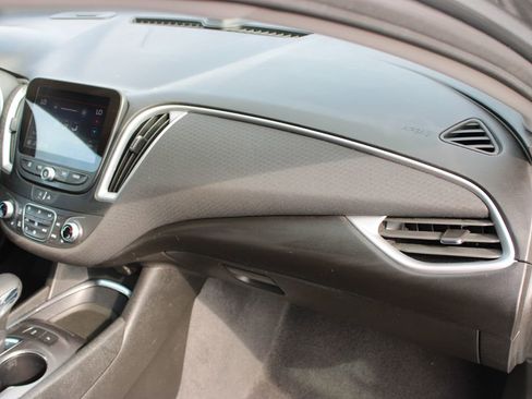 Used 2024 Chevrolet Malibu LT image 28