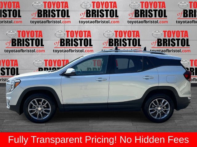 Used 2022 GMC Terrain SLT w/ Tech Package AWD/4WD image 7