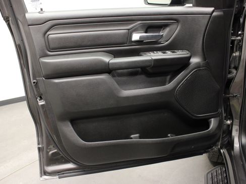 New 2026 RAM 1500 Express AWD/4WD image 19