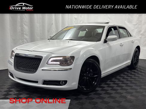 Used 2015 Chrysler 300 Limited image 1