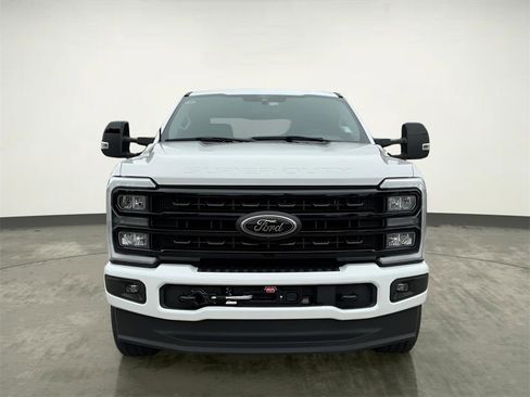 Certified 2024 Ford F250 Lariat w/ Black Appearance Package image 15