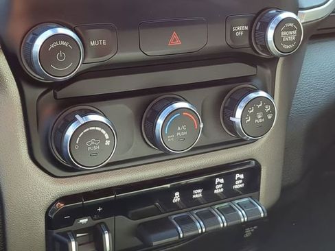 Used 2022 RAM 1500 Big Horn image 32