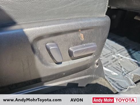 Used 2015 Toyota Sienna SE Premium FWD image 37