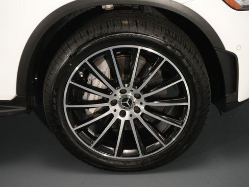Used 2022 Mercedes-Benz GLC 300 4MATIC Coupe image 25