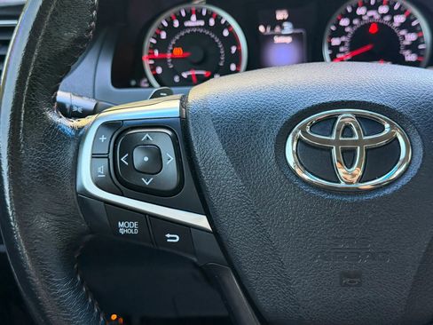 Used 2017 Toyota Camry SE FWD image 27