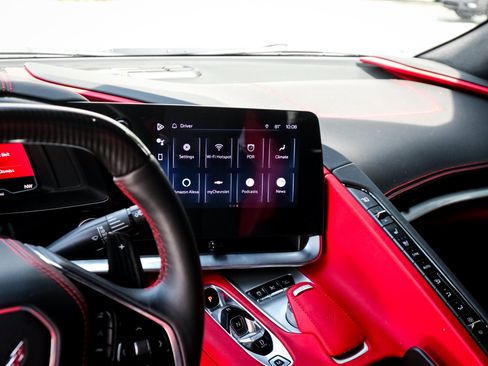 Used 2024 Chevrolet Corvette Z06 RWD image 29
