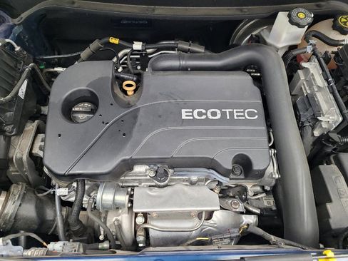 Used 2020 Chevrolet Equinox LT w/ LPO, Floor Liner Package image 30