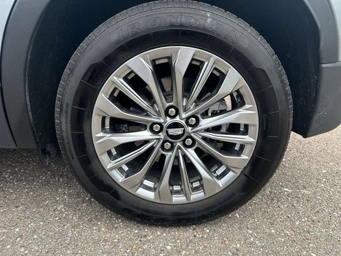 Used 2024 Cadillac XT4 Premium Luxury FWD image 33
