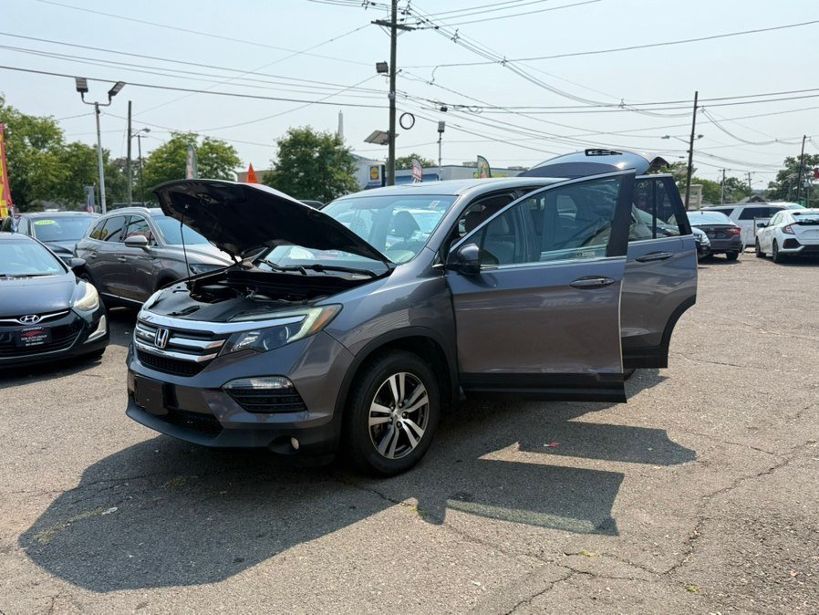 Used 2018 Honda Pilot EX image 5