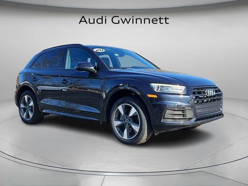 Used 2020 Audi Q5 2.0T Premium w/ Titanium Sport Package image 9