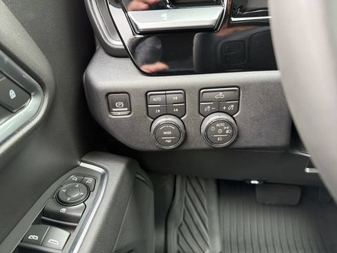 New 2026 Chevrolet Silverado 1500 RST AWD/4WD image 14