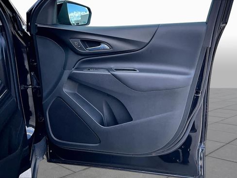 Used 2022 Chevrolet Equinox LT FWD image 21