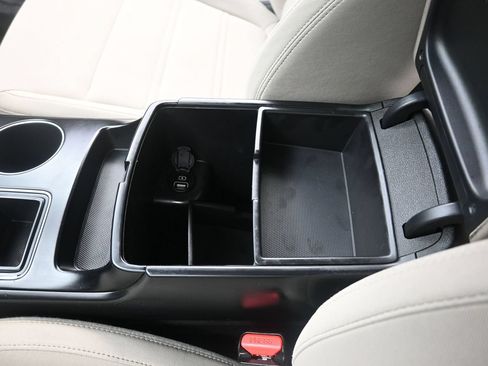 Used 2019 Kia Sorento AWD image 31