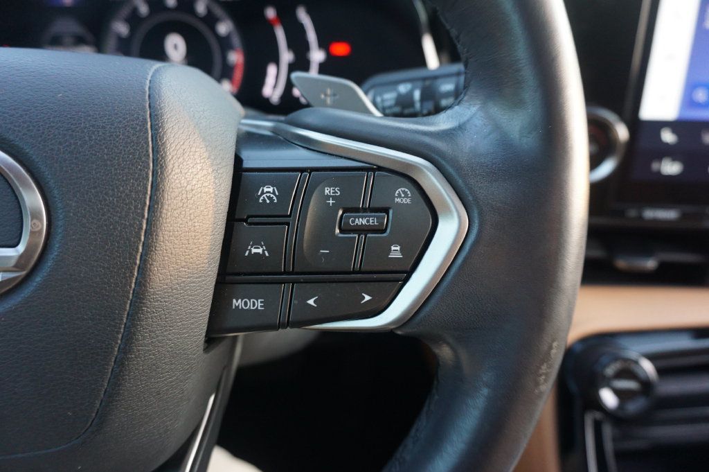 Used 2024 Lexus NX 250 FWD w/ Towing Package (2000 Lbs) image 9