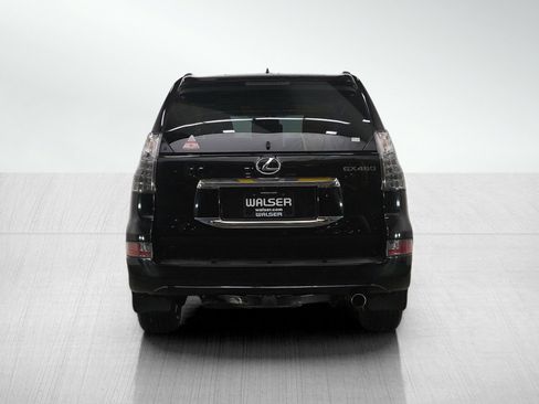 Used 2016 Lexus GX 460 image 4