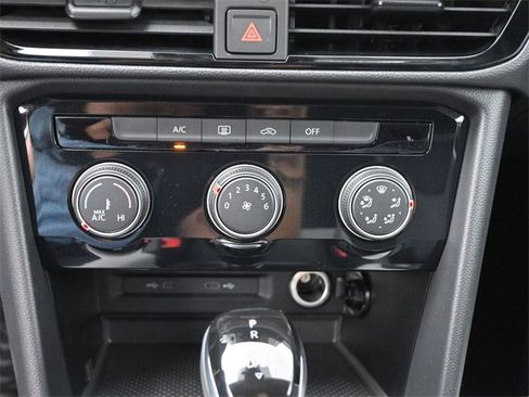 New 2025 Volkswagen Taos S image 4