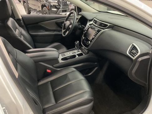 Used 2024 Nissan Murano SV w/ SV Midnight Edition Package AWD/4WD image 18