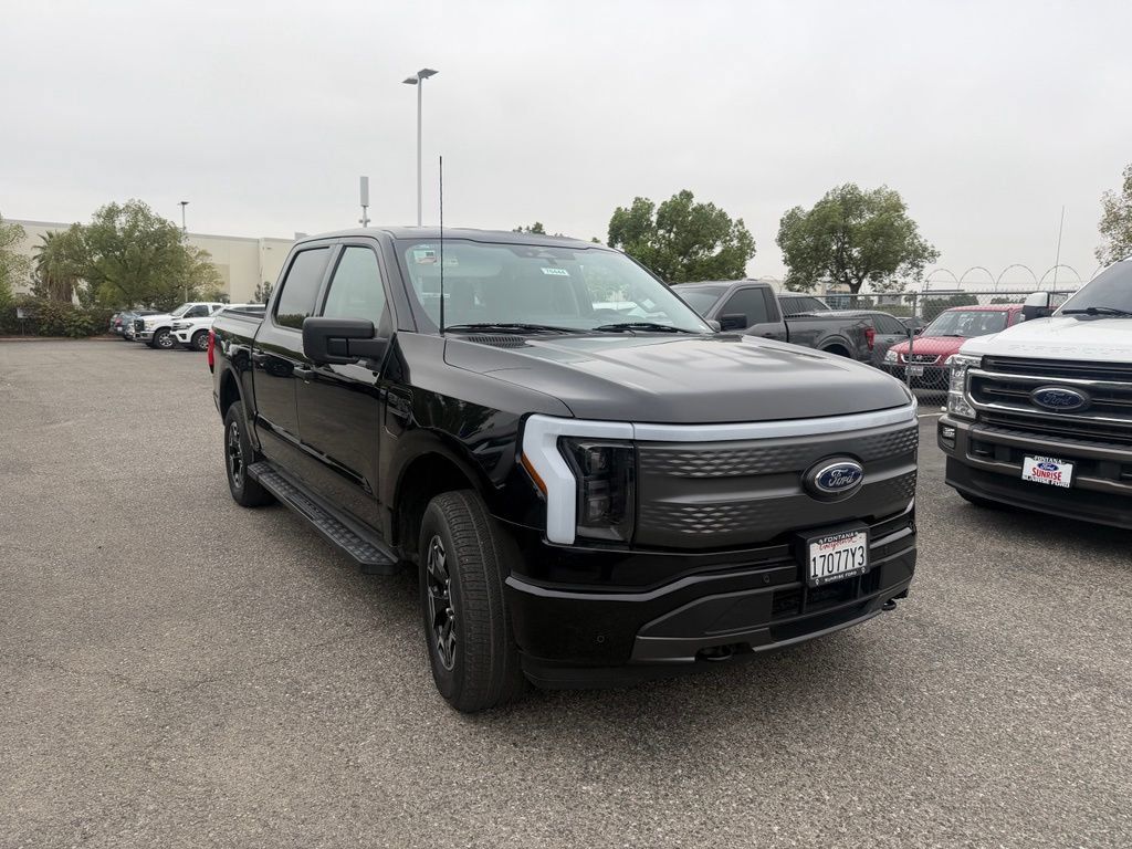 Used 2023 Ford F150 Lightning XLT AWD/4WD image 2
