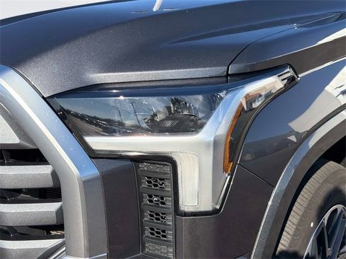 Used 2023 Toyota Tundra Limited image 9