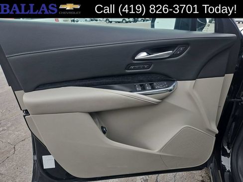 Certified 2023 Cadillac XT4 Premium Luxury AWD/4WD image 23