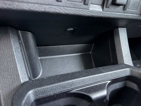 Certified 2022 Toyota Tacoma SR image 15