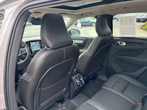 Certified 2026 Volvo XC40 B5 Plus AWD/4WD image 28