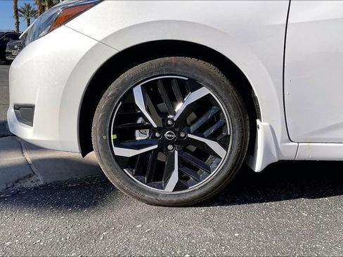 New 2025 Nissan Versa SR image 9